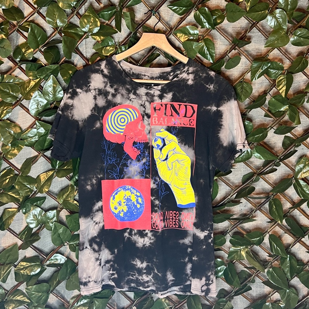 Retro Chemistry Find Balance Cotton Graphic Tee
